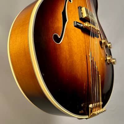 Gibson Super V CES 1980 - Sunburst image 6