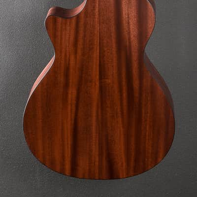 Taylor 322CE image 4