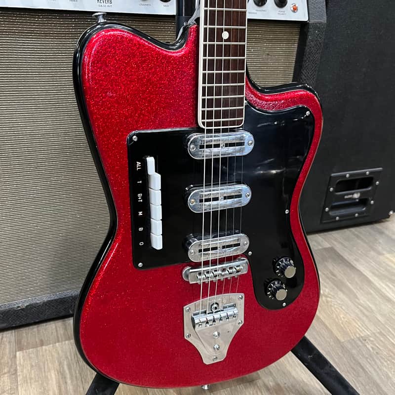 Crucianelli Tonemaster Model 30V 60s - Red Sparkle image 1