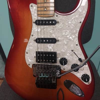 Fender Richie Sambora Signature Stratocaster 1993 - Cherry Sunburst image 2