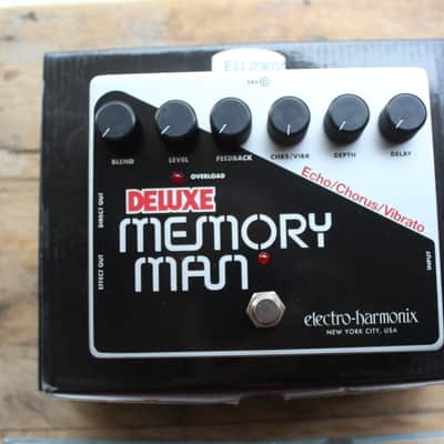 EHX Deluxe Memory Man Analog Delay / Chorus / Vibrato image 2