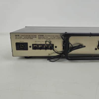 Luxman - T-210L- FM/LW/MW Stereo Tuner - In Box image 6
