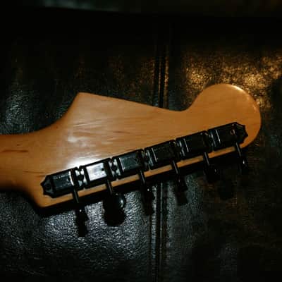 80s Vintage USA Schecter Strat image 7