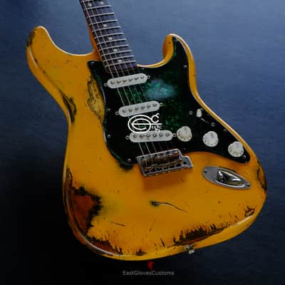 Fender Stratocaster Yellow Heavy Aged Relic image 4