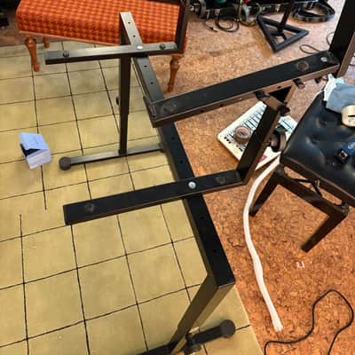 K&M 18820 Omega Pro Keyboard stand plus 18811 extension image 3