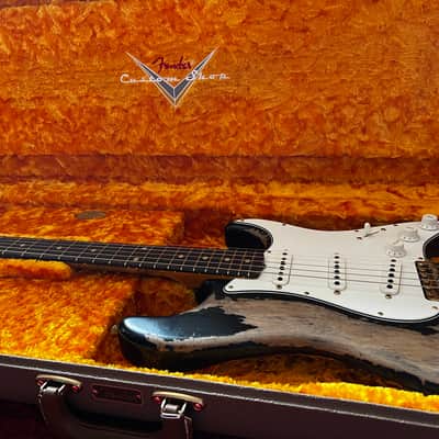 Fender Custom Shop 1961 - Black, Gold Hardware, Parchment Guard, Super Heavy Relic image 3