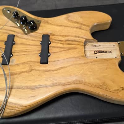 1981 Charvel Jazz Bass Custom Shop San Dimas DiMarzio Catalog Kahler USA LEFT HAND Natural Figured Ash American Vintage 80s 1980's 25 fret Rosewood 4-String J Pre-Fender era Precision Bartolini Pickups LH Lefty Handed Pre-Jackson PREPRO PRE-PRODUCTION image 25
