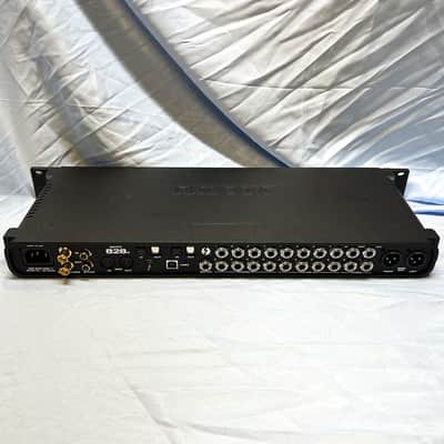 MOTU 828x Thunderbolt / USB 2.0 Audio Interface 2014 - Present - Black image 6