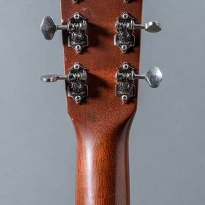 Martin D-18V 2009, Natural image 6