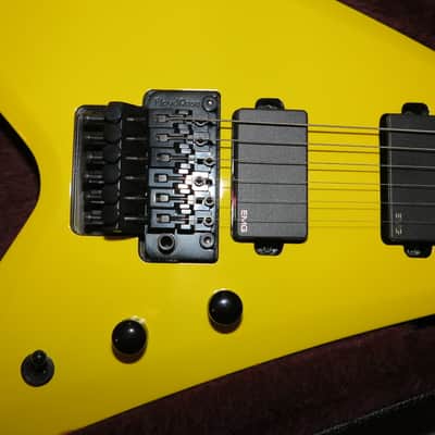 2008 / 2009 Limited Edition Washburn USA Custom Shop HM Series WV 546 with Floyd Rose Tremolo image 20
