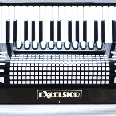 Excelsior Model 1320E 120-Bass 41-Key 11-Treble Switch Piano Accordion w/Case image 5