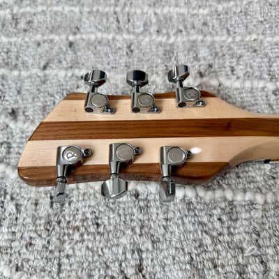 Rickenbacker 360 2023 - Mapleglo image 11