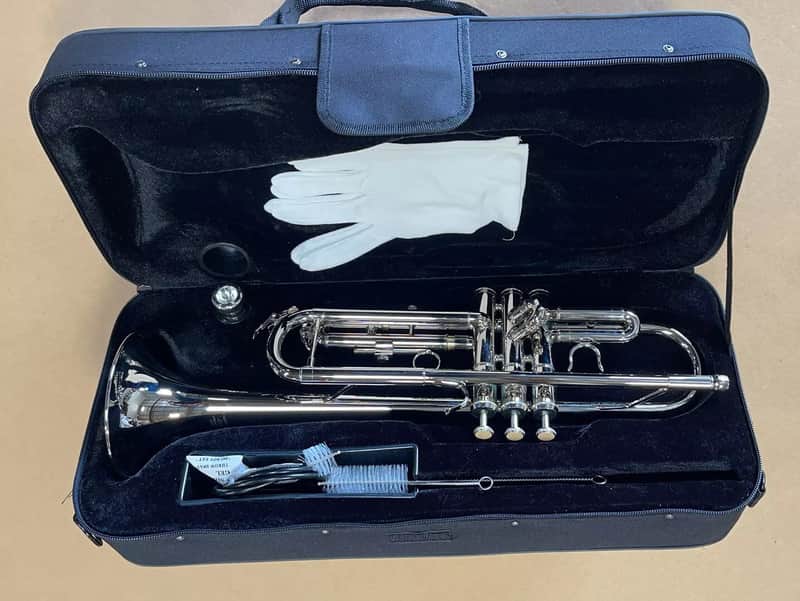 Bb Trumpet – Student / Intermediate Silver Nickel-Plated Concert Trumpet Case & Accessories Kit image 1