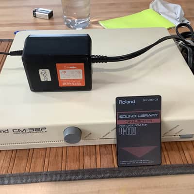 Roland CM-32p 80´s - Beige