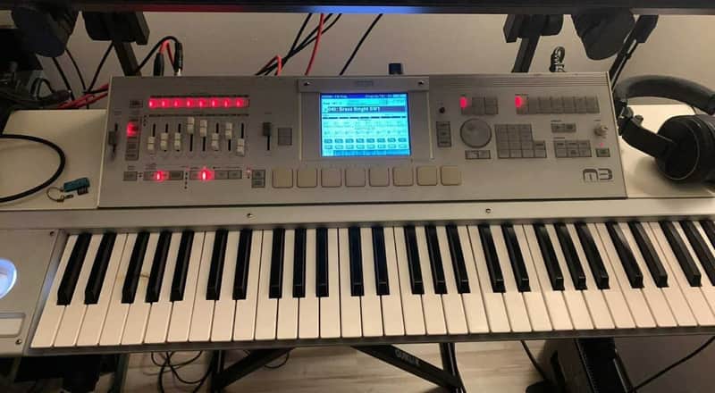 Korg M3 61 + EXB-256 + Radias (v2.0) 2010s - Gray image 1