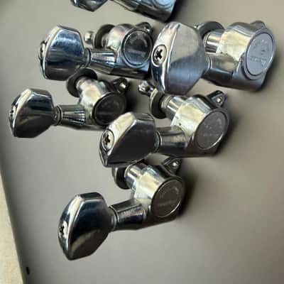 Ibanez Smooth tuners II 1980 complete with screws - Chrome image 3