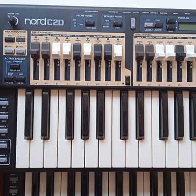 Nord C2D Dual 61-Key Manual Combo Organ 2012 - 2019 - Black with Wood Sides image 2