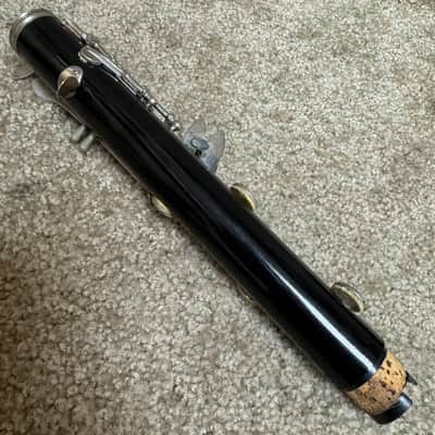 Bundy Bb Clarinet w/ Case - AS IS image 7