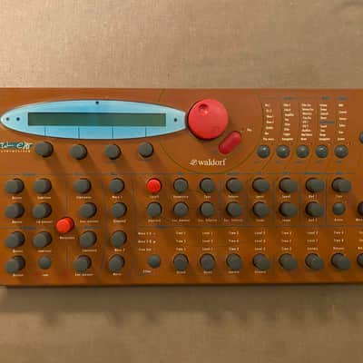 Waldorf Microwave XT Rackmount Wavetable Synthesizer 1998 - Orange