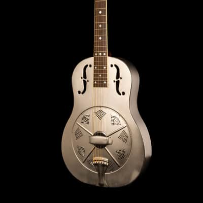 2004 National Resonator V.S. Delphi Deluxe image 1