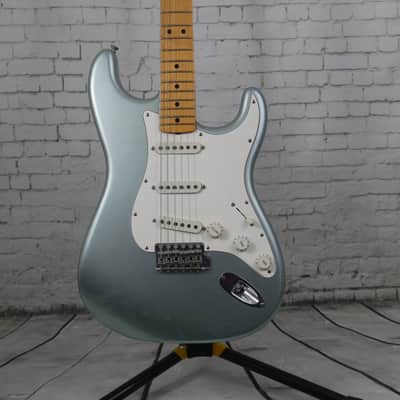 Fender Stratocaster Custom Shop 66' Closet Classic Firemist Silver image 5
