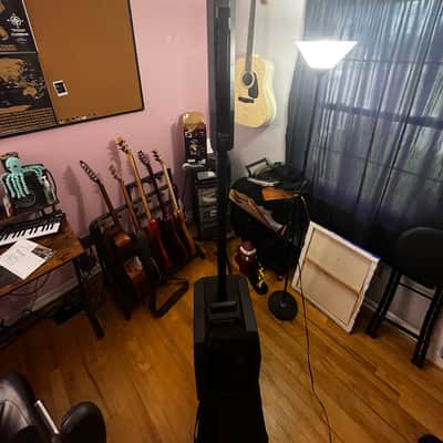 Electro-Voice Evolve 30M Portable Powered Column Loudspeaker System image 9