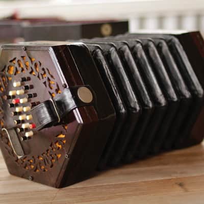 CONCERTINA Keith, Prowse & Co. 48 Button English Chromatic (1855) - Rose wood ends, Made in England, with wooden hard case image 9