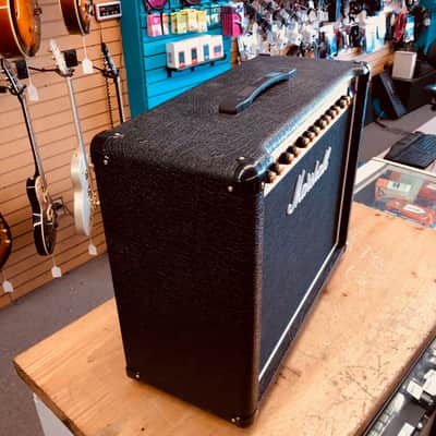 Marshall DSL40CR Guitar Tube Combo Amp image 3
