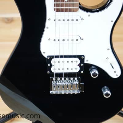Yamaha PAC112V-BL Pacifica HSS with Rosewood Fretboard - Black image 5
