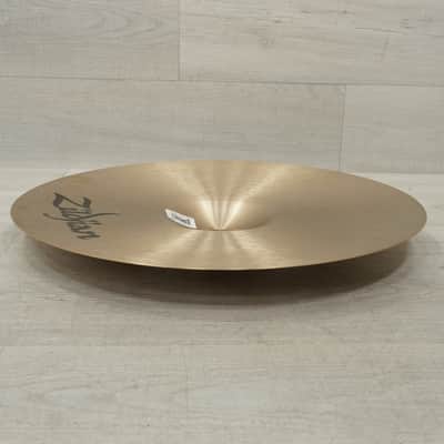 Used Zildjian K Custom Dark Crash Cymbal 18 - Inch image 4