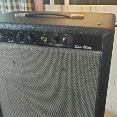 Traynor YBA-2B Bassmate 1972 image 2
