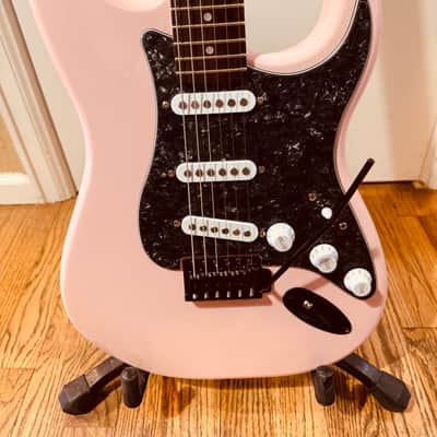 Donzilla Pink Strat image 2
