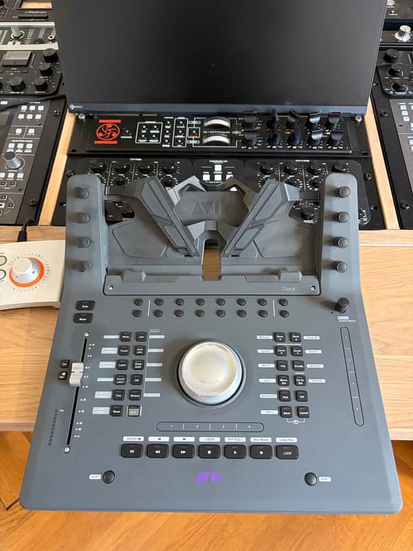 Avid Pro Tools Dock 2010s - Black image 1