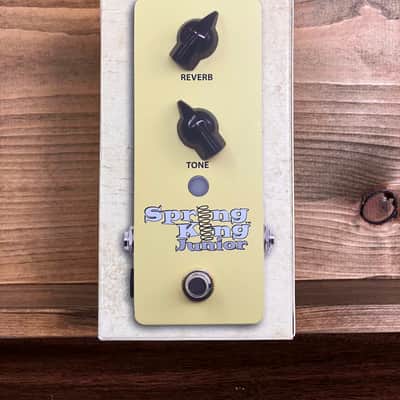 Danelectro Spring King Junior 2024 - Present - Yellow image 1