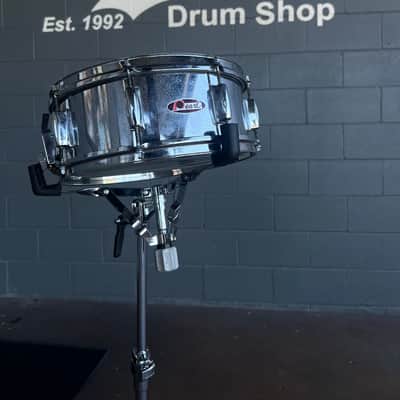 Vintage 60's Pearl 5.5x14" Chrome 8 Lug Snare Drum image 1