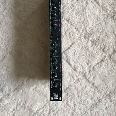 dbx dbx 166A Dual Channel Compressor Late 90s image 1