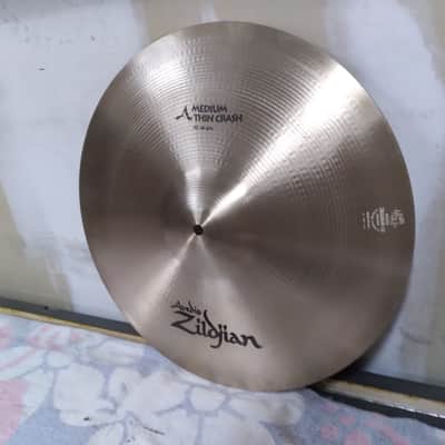 Zildjian 18" A Series Medium Thin Crash Cymbal 1982 - 2012 - Traditional image 3