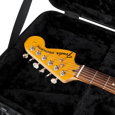 Gator GTSA-GTRELEC TSA Series ATA Molded Strat / Tele Electric Guitar Case - Black image 7