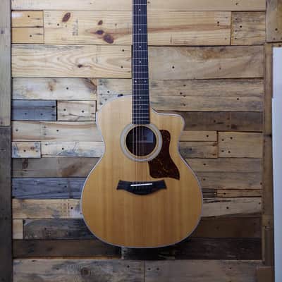 Taylor 214CE Walnut Back and Sides imagen 2