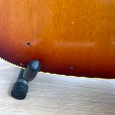 Gibson J-160E 1967 - Sunburst image 4