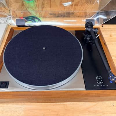 Early-production Linn LP12, serial #001203, professionally upgraded over its life with later Linn components, currently fitted with Lingo 4 power supply and Rega RB330 tonearm image 2