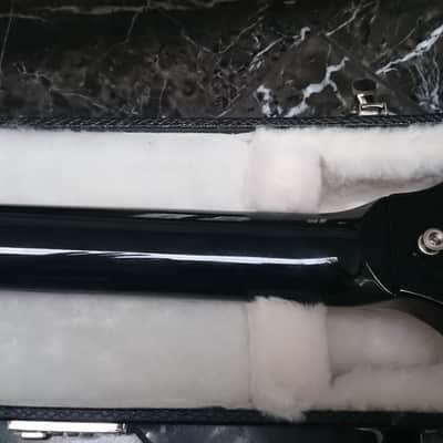 Gibson Flying V 84 reissue guitar of the week (wk40) limited edition 2007 Silverburst image 14