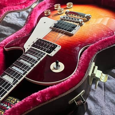 Gibson  Les Paul standard 60’s  2025  - Heritage Cherry Sunburst -damarzio super distortion bridge
