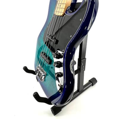 Fender Player Jazz Bass Plus Top with Maple Fretboard 2022 - Blue Burst image 3