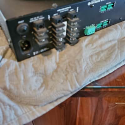 Crown 280A Commercial Power Amplifier 2000s - Black image 11