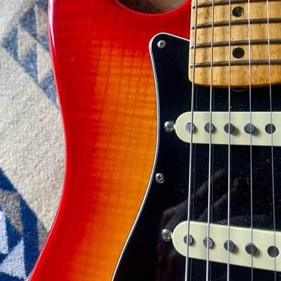 Fender Rarities Series Flame Ash Top American Original '60s Stratocaster with Birdseye Maple Neck 2019 - Plasma Red Burst image 5