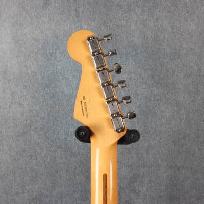 Fender Vintera III Late 50s Stratocaster - Aztec Gold - 2nd Hand image 5