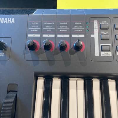 Yamaha MX49 Synthesizer 2016 - Present - Black image 3