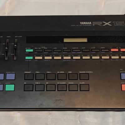 Yamaha RX15 Digital Rhythm Programmer – Vintage Drumcomputer 80s Kult-Sound