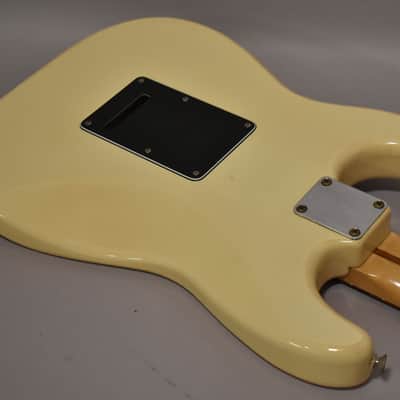 1999 Fender Standard Stratocaster | Arctic White Finish W/Gig Bag image 10